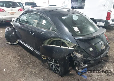 2012 Volkswagen Beetle 2.0T Turbo Launch Edition z USA, uszkodzony, nr VIN 3VWVA7AT5CM603304